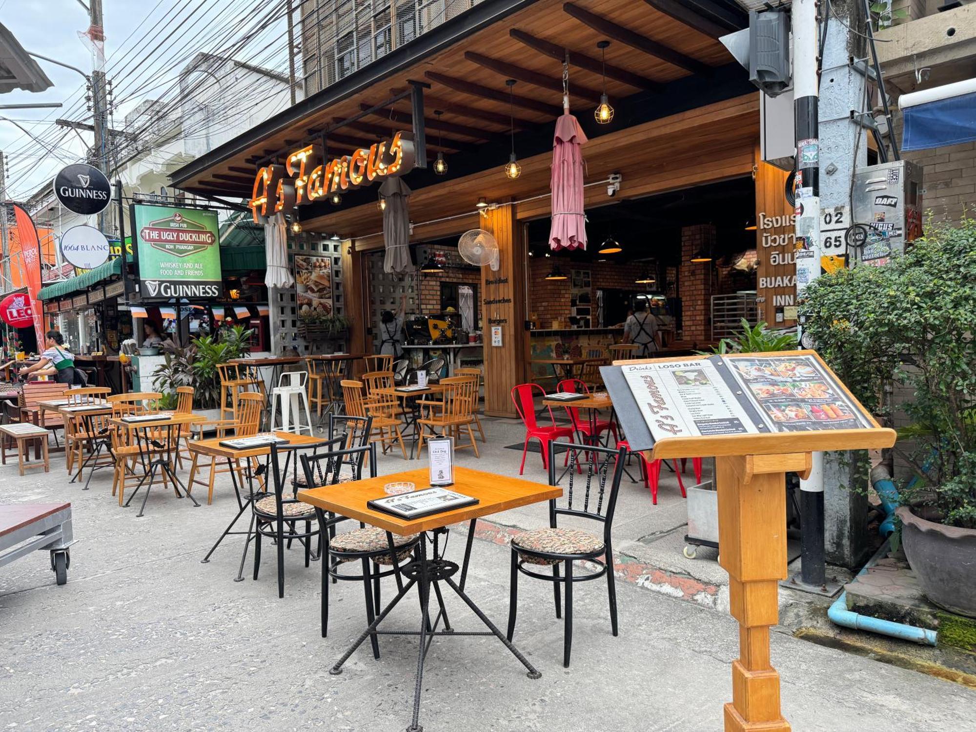 Buakao วันหยุดที่บ้าน